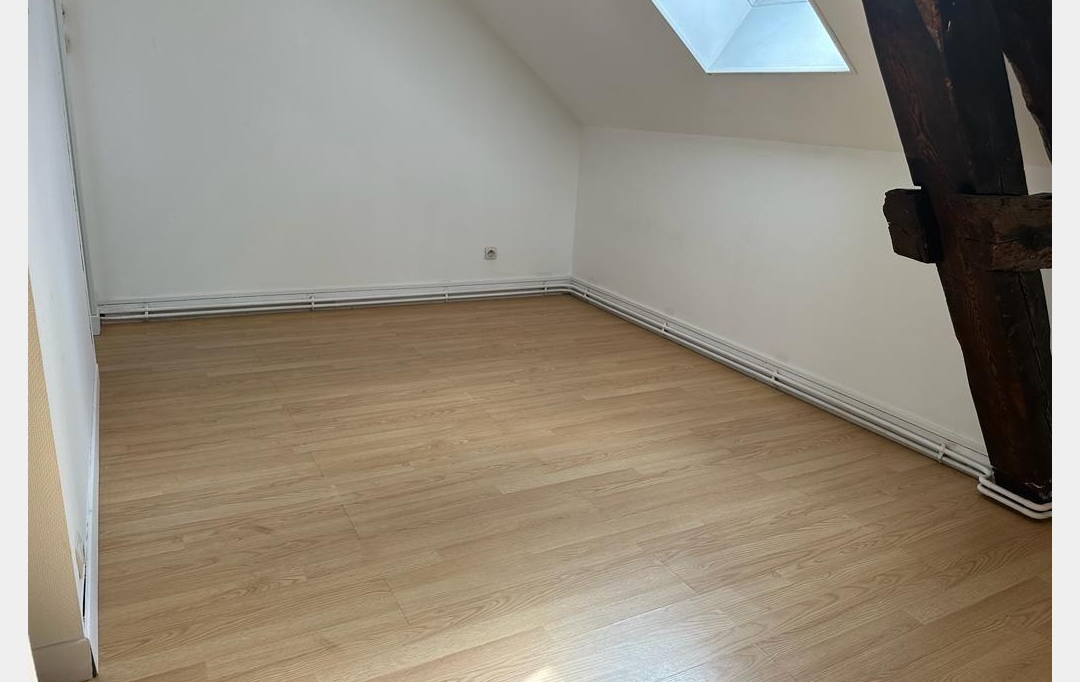 Annonces NEVERS : Appartement | NEVERS (58000) | 39 m2 | 550 € 